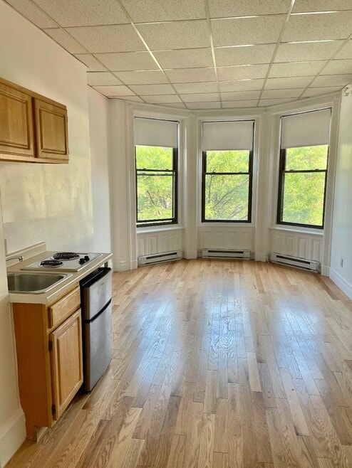 Building Photo - 248 Newbury St