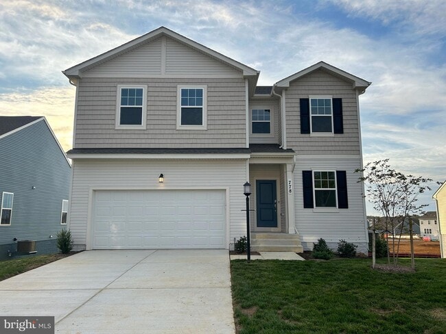 Building Photo - 121 Solstice Way