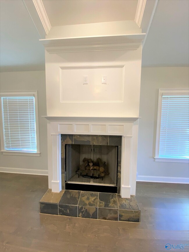 Building Photo - 104 Kinglet Wy