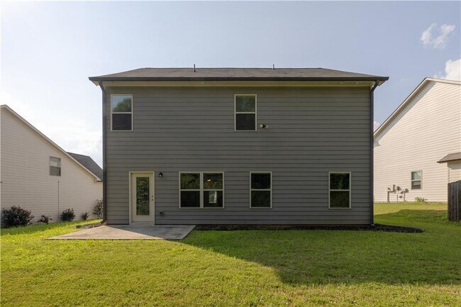 Building Photo - 221 Winterset Cir