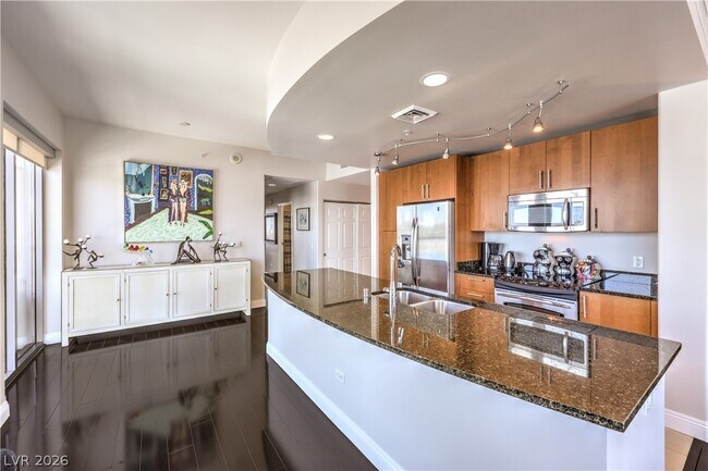 Building Photo - 200 W Sahara Ave