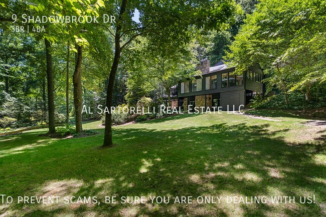 Building Photo - 9 Shadowbrook Dr
