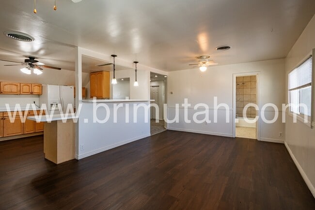 Building Photo - 3738 S 700 E