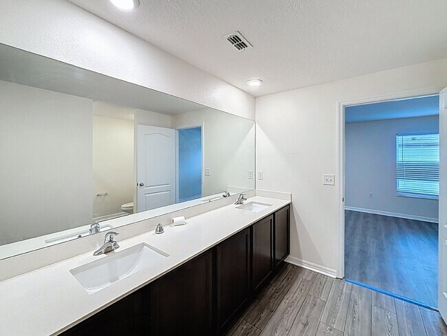 Building Photo - 5426 Companion Ln