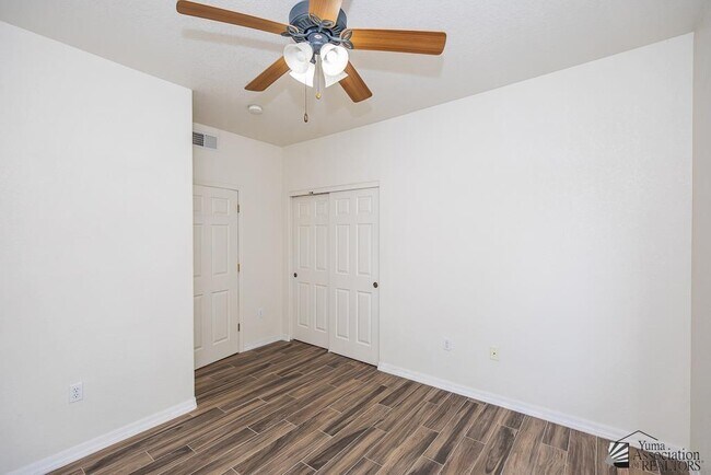 Building Photo - 3567 W 22nd Pl