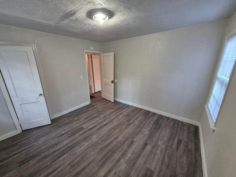 Building Photo - 3251 Meadow Ln