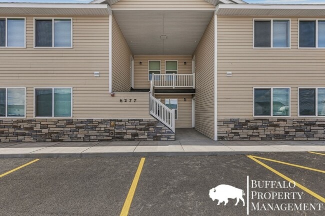 Building Photo - 6277 N Silver Fox Rd