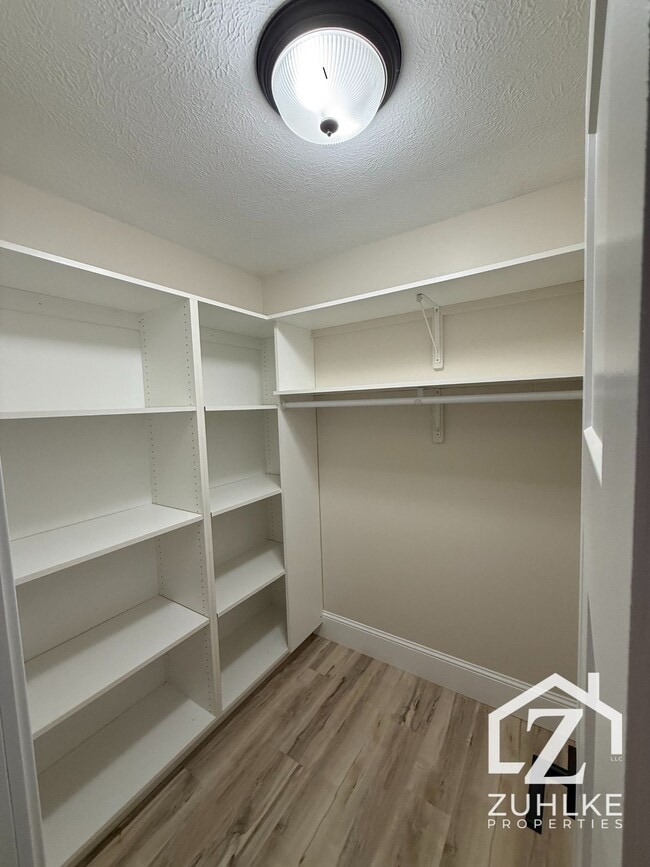 Building Photo - 201 N Pine St