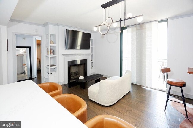 Building Photo - 414 Water St