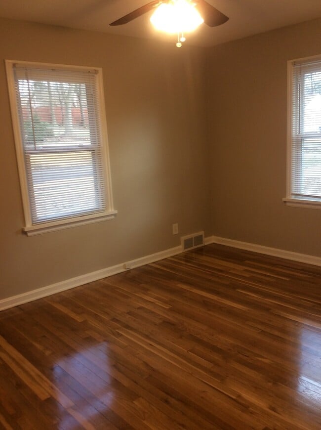 Building Photo - 1041 Willmann Ct