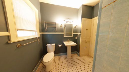 Building Photo - Charming Home Near Trinity University - Upstairs unit