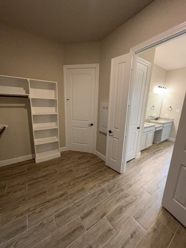 Building Photo - 9510 Turnstone Dr