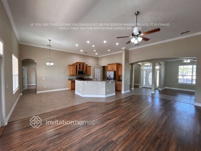 Building Photo - 6462 Hickory View Dr