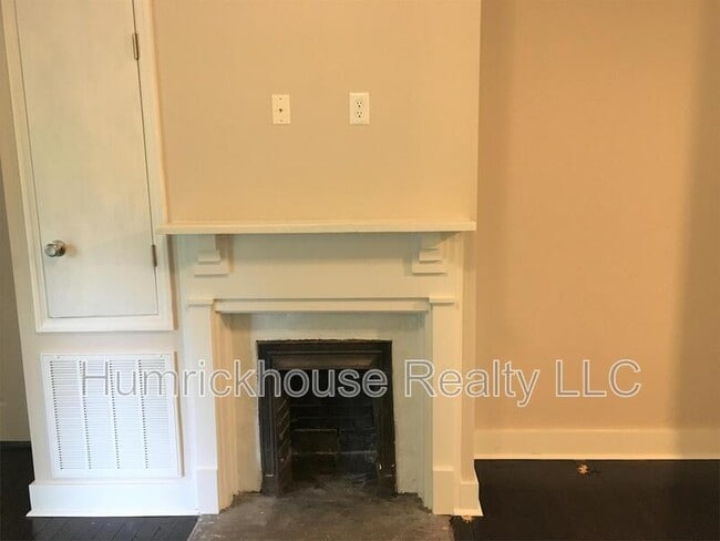 Building Photo - 531 Costner St