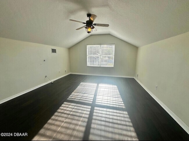 Building Photo - 1755 Creekwater Blvd