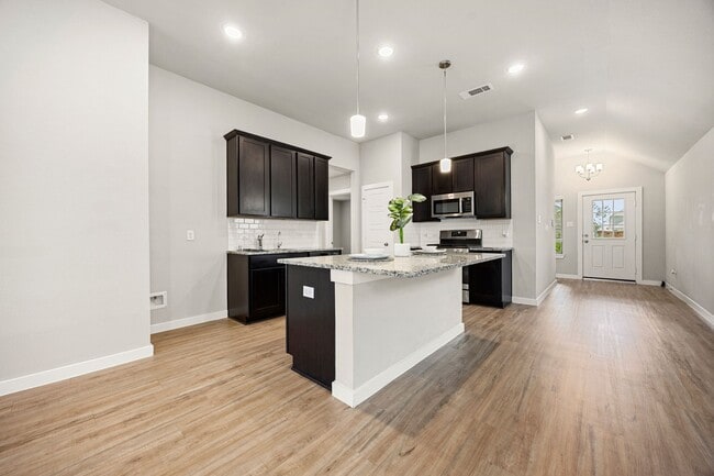 Building Photo - 21618 Coral Mist Dr