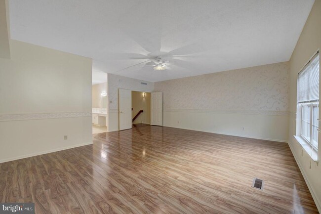 Building Photo - 6146 Main St