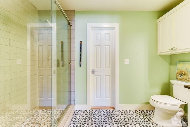 Building Photo - 3318 20th St