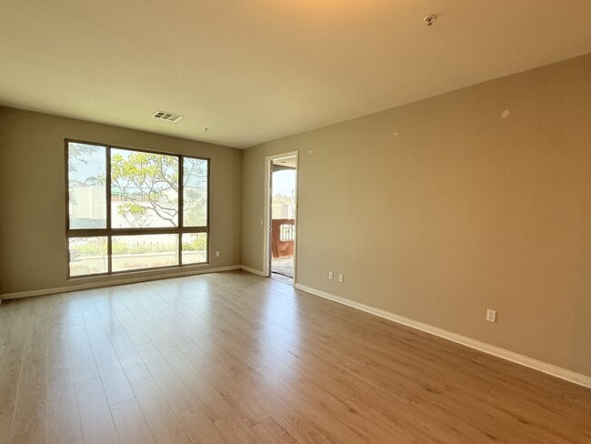 Building Photo - 3857 Pell Pl