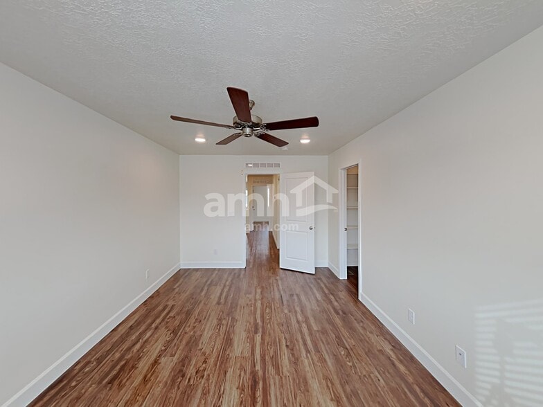 Building Photo - 2613 W 3340 S