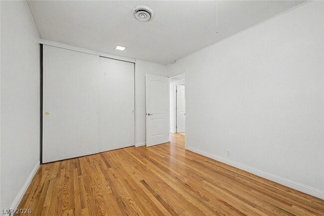 Building Photo - 3145 Bel Air Dr