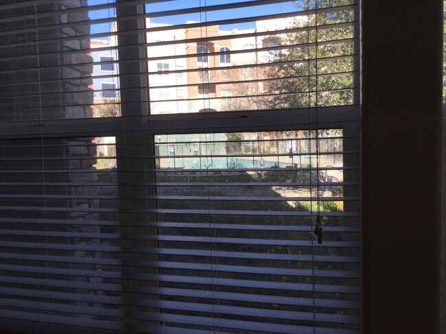 Building Photo - 38 E Serene Ave