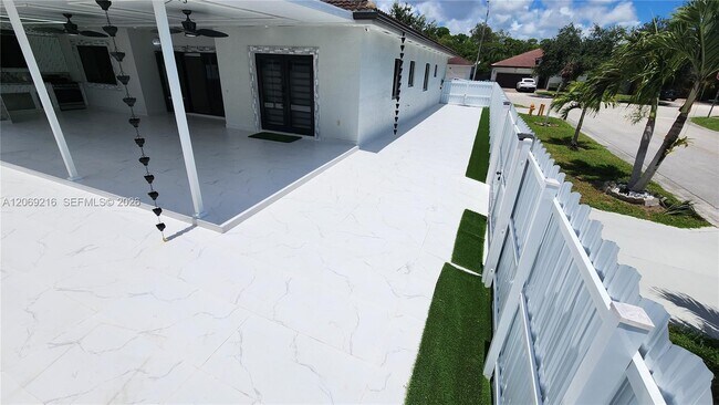 Building Photo - 10752 SW 228th Terrace