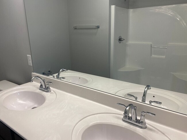 Building Photo - Modern Townhome in Snowmass Subdivision! N...