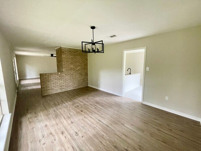 Building Photo - 3/2 for rent in Crossgates of Brandon 042!