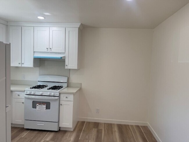 Building Photo - Bishop Street (605)