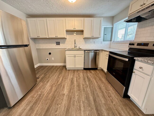 Building Photo - 309 Lesher Dr