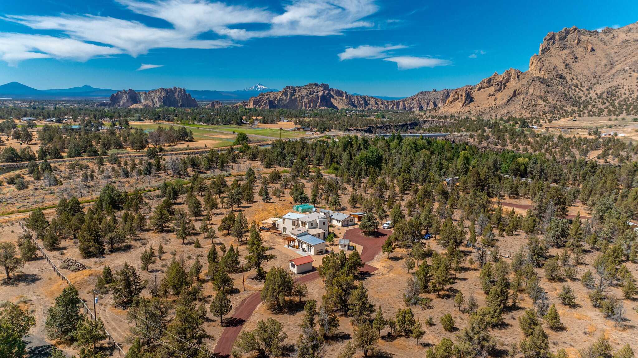 Building Photo - 4455 NE Vaughn Ave