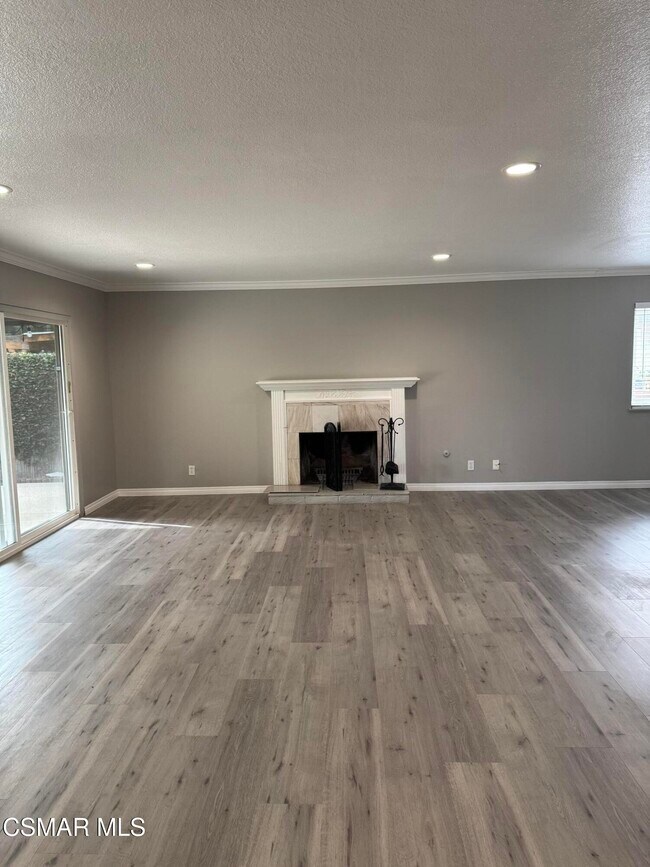 Building Photo - 1694 Regent St