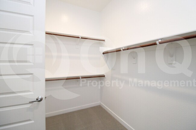 Building Photo - 259 E Sagittarius Pl