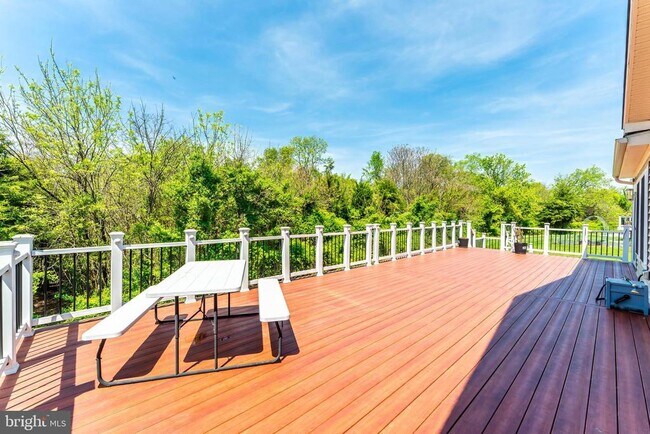 Building Photo - 22507 Bowens Wharf Pl