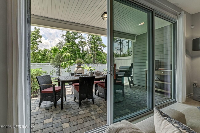 Building Photo - 124 Pine Bluff Dr