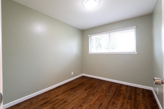 Building Photo - 31750 7th Pl S