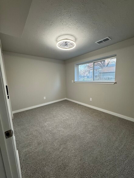 Bedroom #1 - 1822 W Nez Perce St