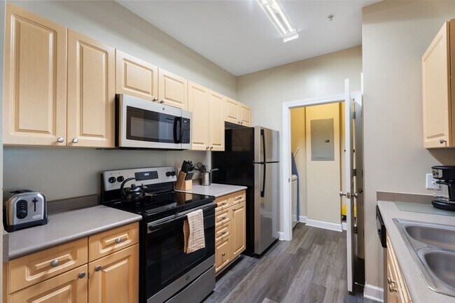 Building Photo - 7200 Almaden Way