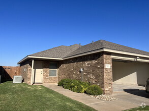 Building Photo - 6708 B Oakridge Ave