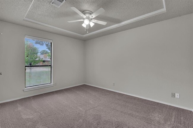 Building Photo - 7825 Silveridge Dr