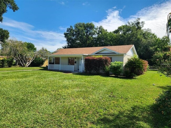 Building Photo - 843 Wessex Pl