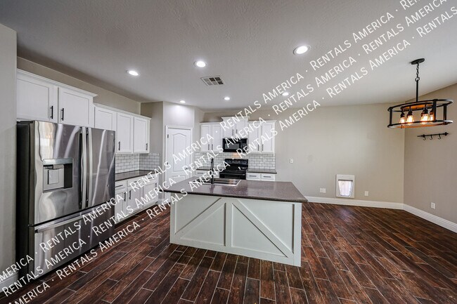 Building Photo - 7223 N 73rd Dr