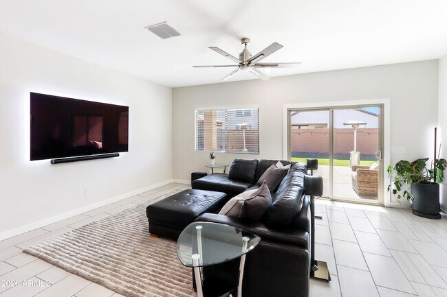 Building Photo - 35463 W Santa Barbara Ave