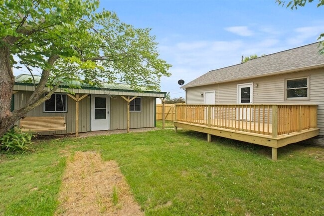 Building Photo - 1204 Derek Dr