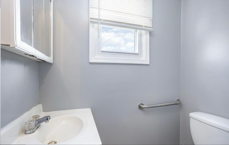 Building Photo - 4002 Oakford Ave