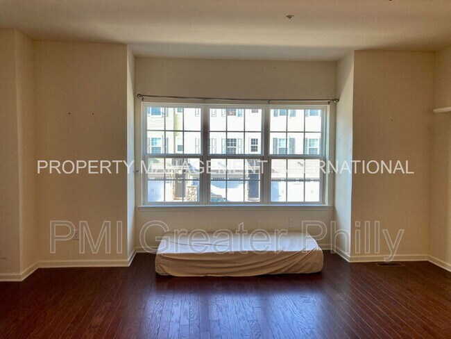 Building Photo - 106 Mercer Ct