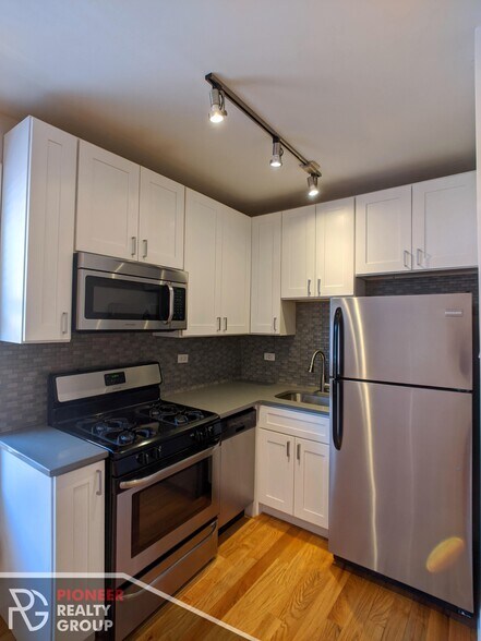 Building Photo - 2430 N Kedzie Blvd