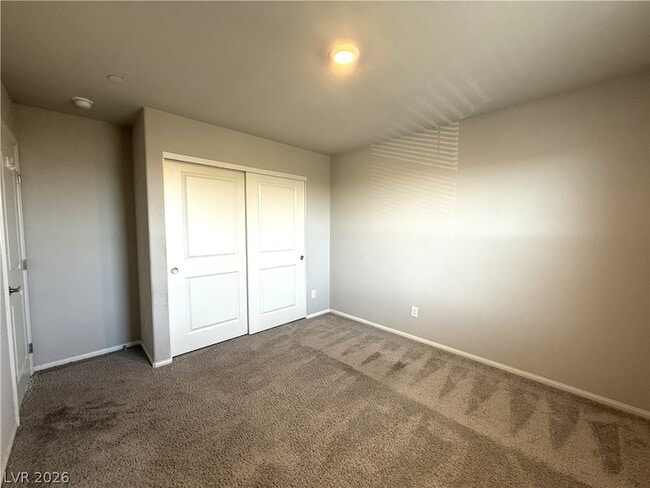 Building Photo - 522 Spy Rock Ave