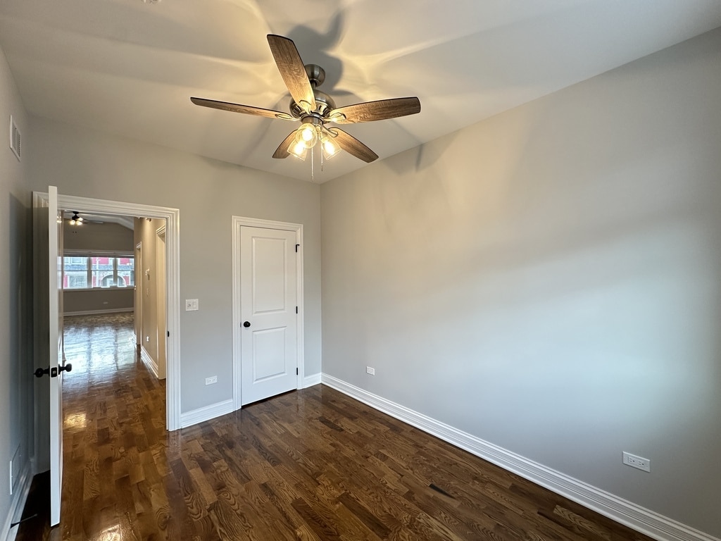 Building Photo - 527 N Springfield Ave